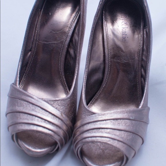 Metallic heels - Picture 3 of 8